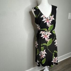 Tommy Hilfiger Size 8 Belted Black Floral Print Fit & Flare Dress